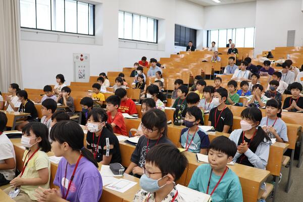 入学式での子どもたちの様子