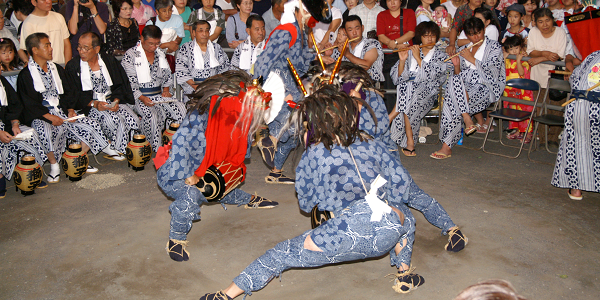 諏訪神社獅子舞